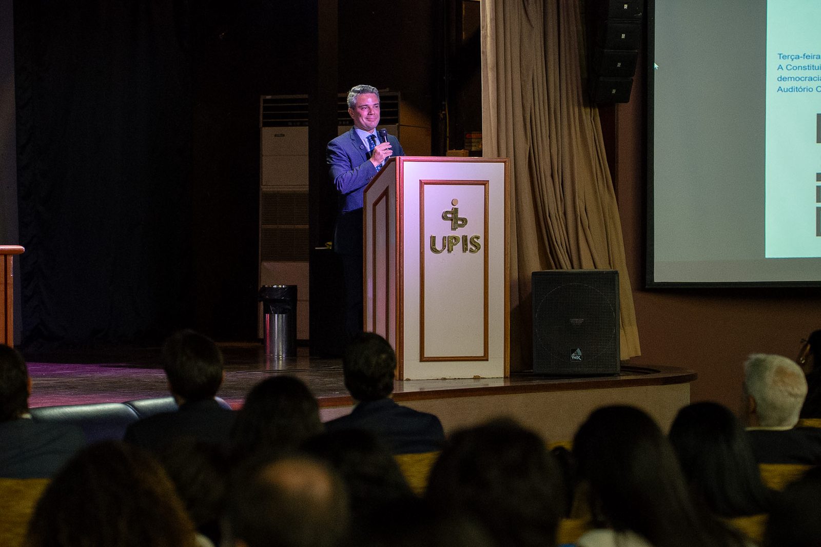 Semana Acadêmica de Direito UPIS | Palestra de abertura com Dr. Saul Tourinho Leal, foto 5 de 25