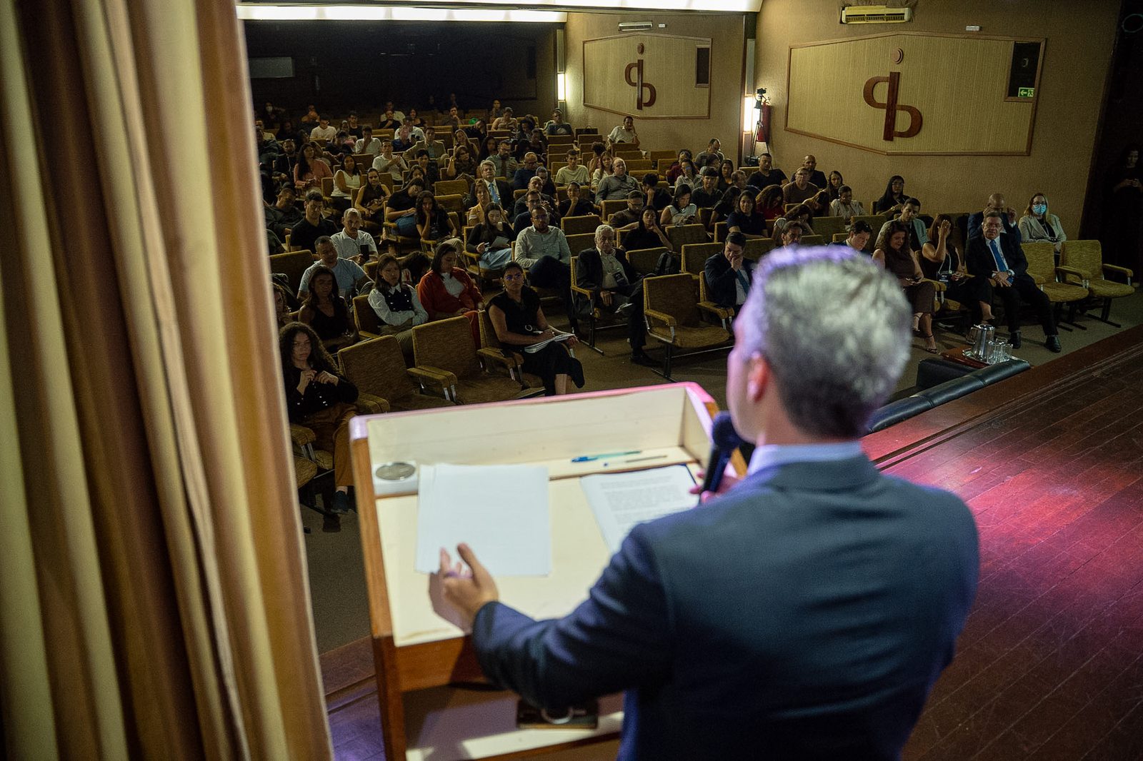 Semana Acadêmica de Direito UPIS | Palestra de abertura com Dr. Saul Tourinho Leal, foto 7 de 25