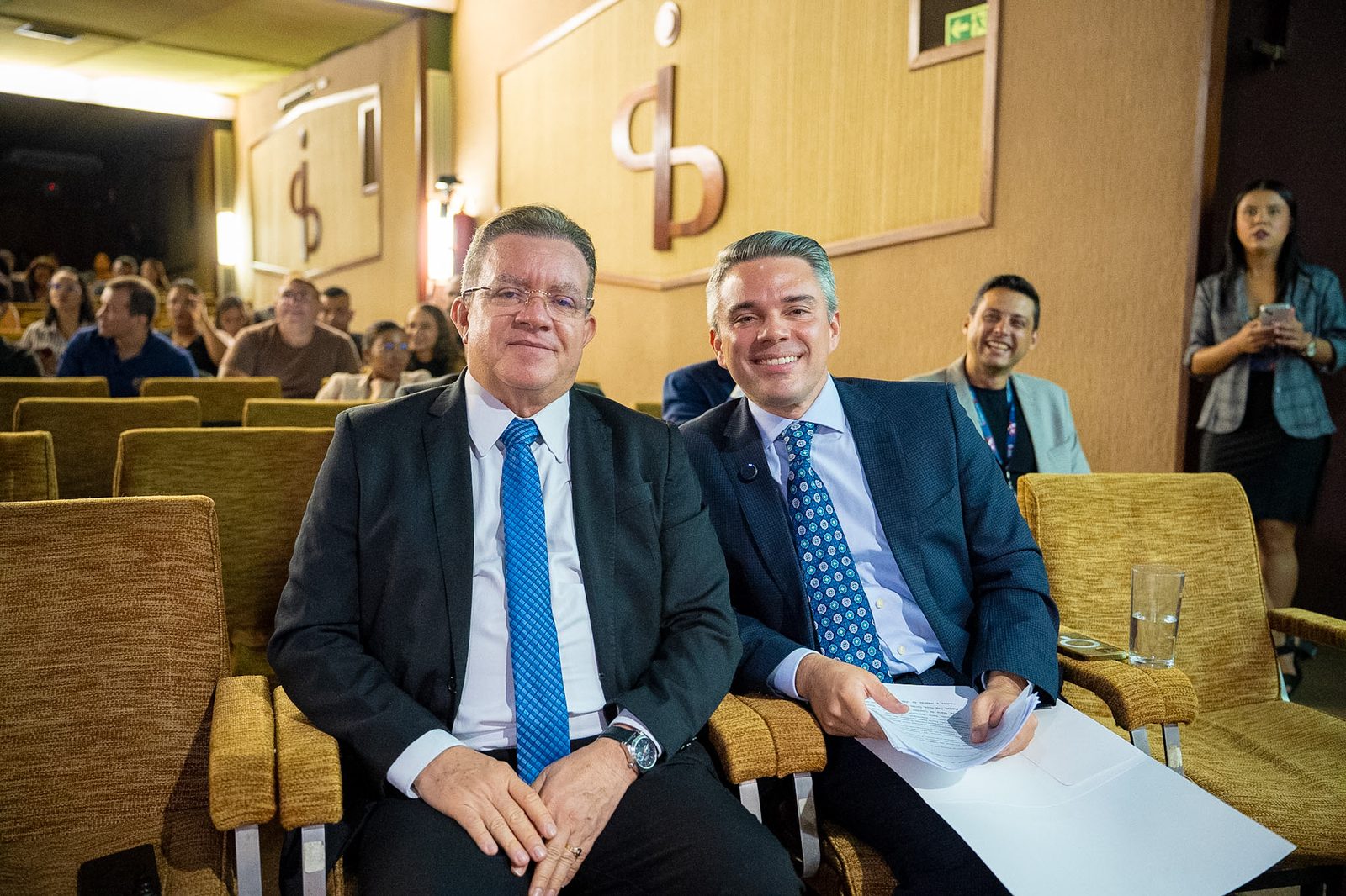 Semana Acadêmica de Direito UPIS | Palestra de abertura com Dr. Saul Tourinho Leal, foto 16 de 25